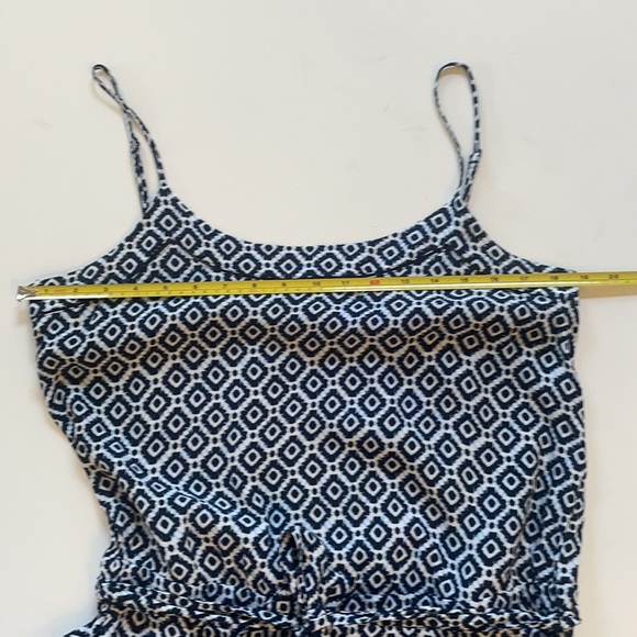 Ann Taylor Loft Navy Geo-Print Jumpsuit size M,  like new condition - Picture 5 of 9